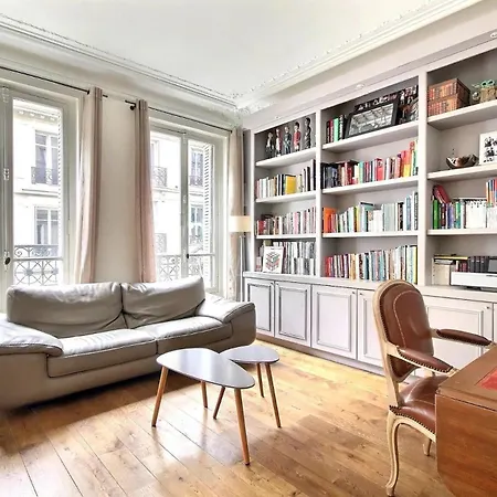 Dans Un 12 Appartement
