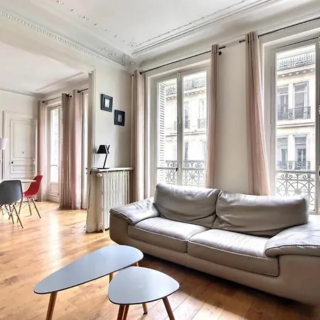 Apartmán Penthouse De Luxe A Deux Pas Du Pantheon, Dans Le Centre De *